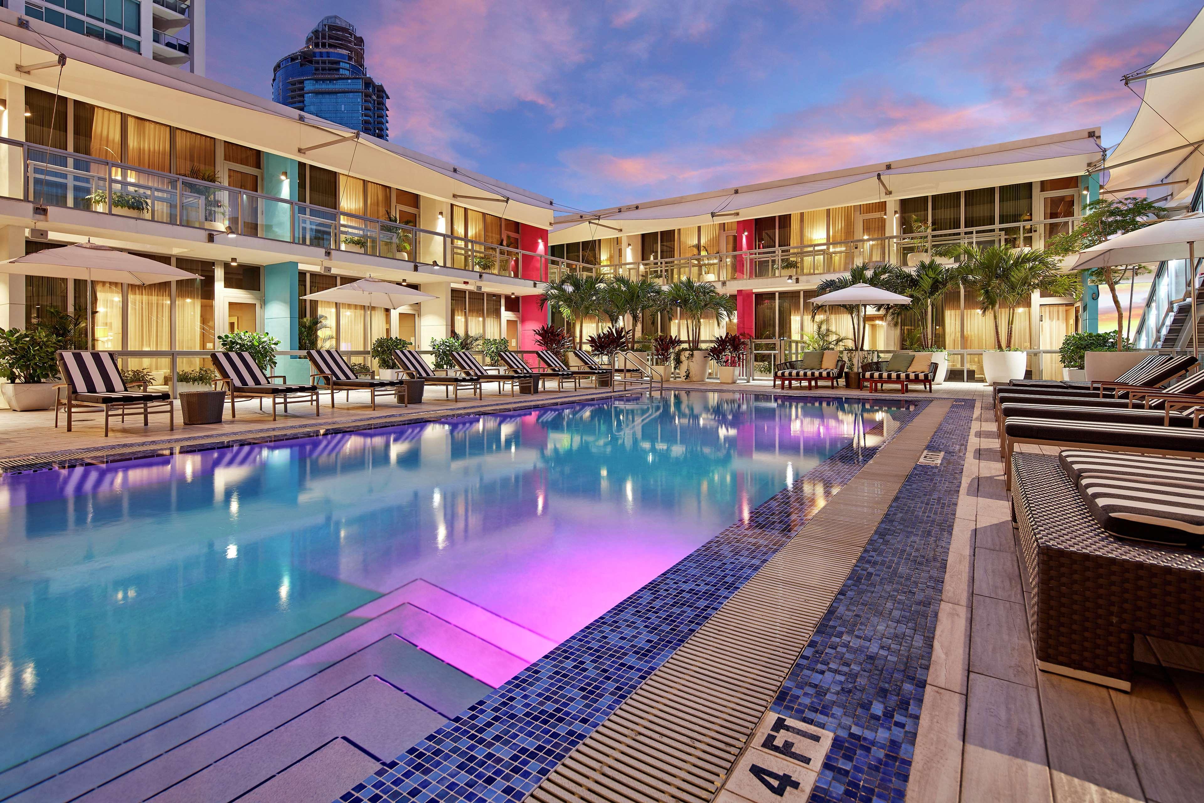เดอะ กราเบรียล ไมอามี คูริโอ คอลเลคชั่น บาย ฮิลตัน Hotel ภายนอก รูปภาพ