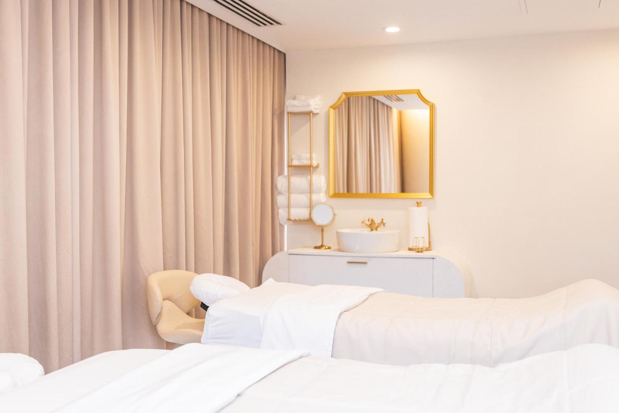 เดอะ กราเบรียล ไมอามี คูริโอ คอลเลคชั่น บาย ฮิลตัน Hotel ภายนอก รูปภาพ